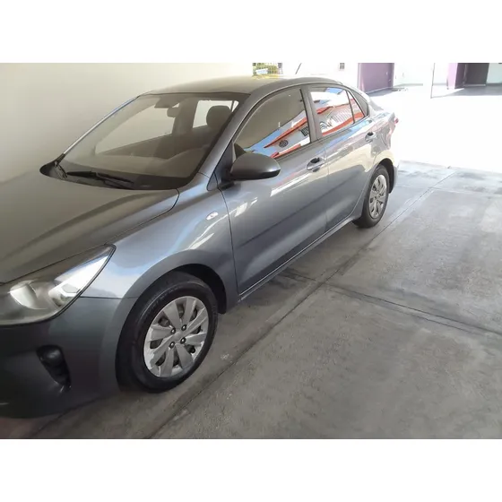 Kia Rio 1.6 L Sedan At