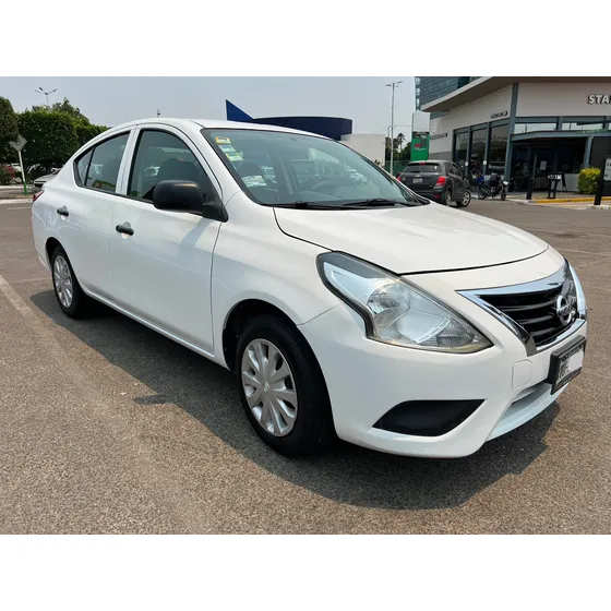 Nissan Versa 1.6 Sense Mt