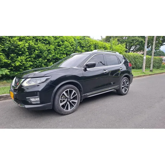 Nissan X-trail 2.5 Exclusive