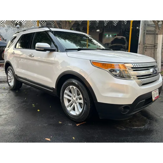 Ford Explorer Limited V6 Automática