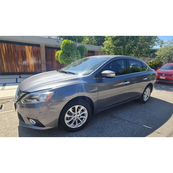 Nissan Sentra 1.8 Advance Cvt