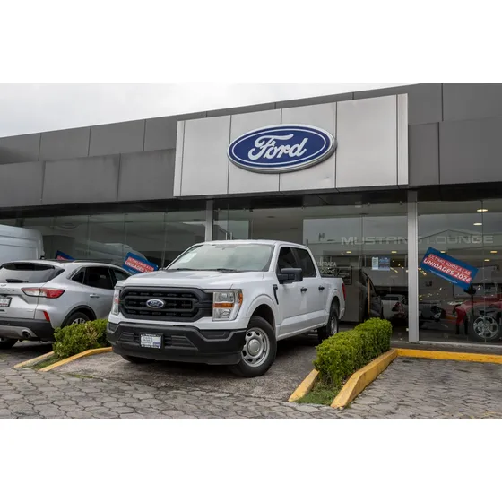 Ford F-150 3.3 Doble Cabina V6 4x2 At