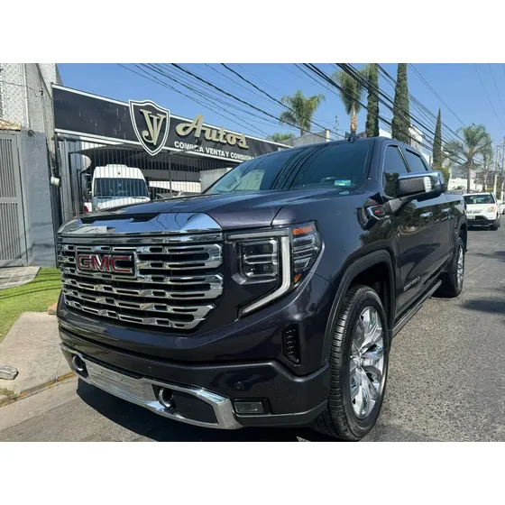 Gmc Sierra 6.2 Crew Cab Denali Dvd At