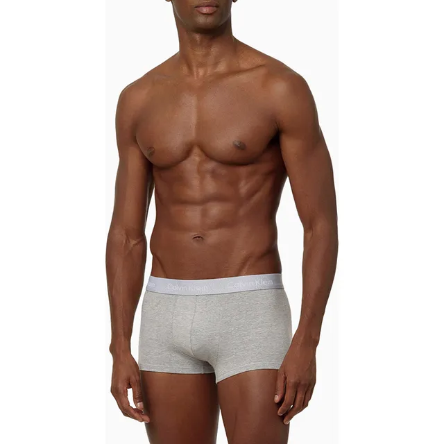 Kit 3 Cuecas Low Rise Trunk Classic Calvin Klein Kit 3 Cuecas Low Rise Trunk Classic Calvin Klein