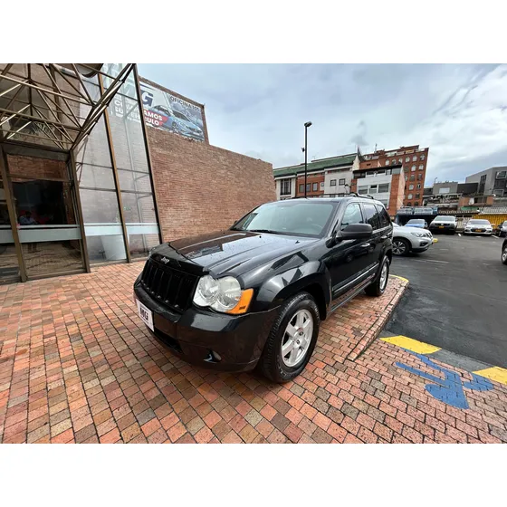 Jeep Grand Cherokee 3.7 Laredo