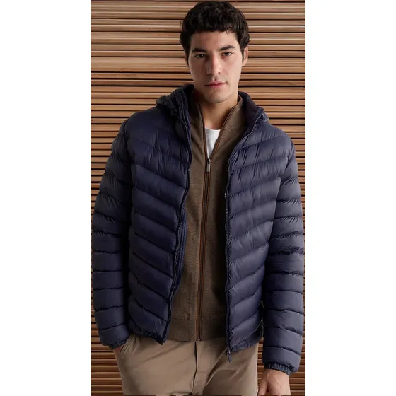 Campera Inflada Equus Lillo Azul Marino Capucha Desmontable