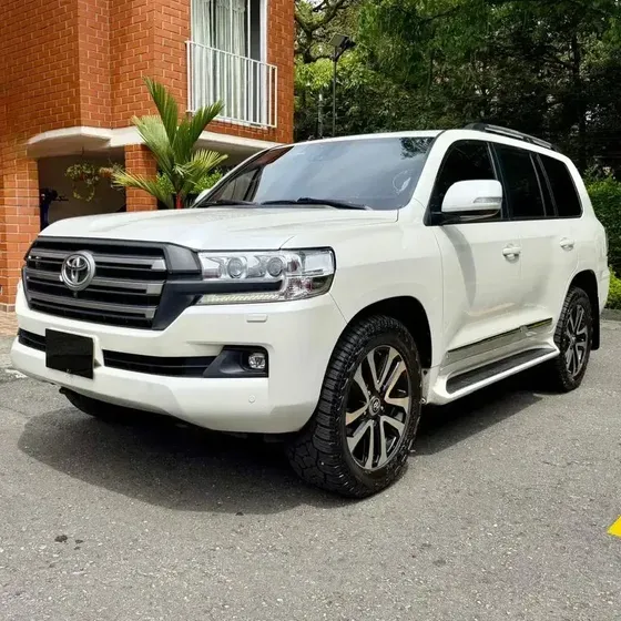 Toyota Land Cruiser 2018 4.5 Imperial Fl Lc200