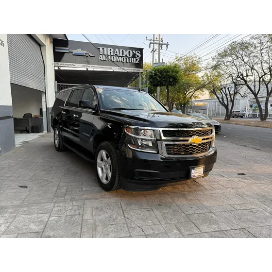 Chevrolet Suburban 5.3 Lt V8 Piel 2da Cubo At