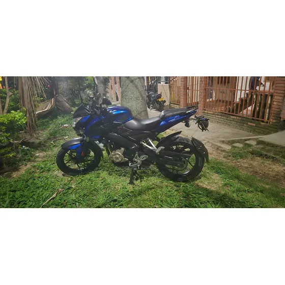 Motocicleta Único Dueño, Papeles  He Impuestos Al Día 2026