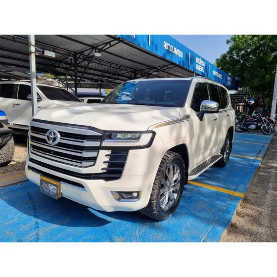 Toyota Land Cruiser 300 Vxr