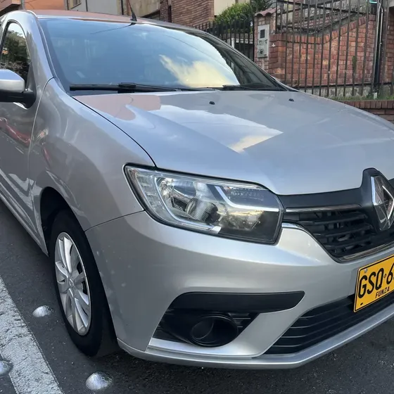 Renault Logan 2021 1.6 Authentique / Life