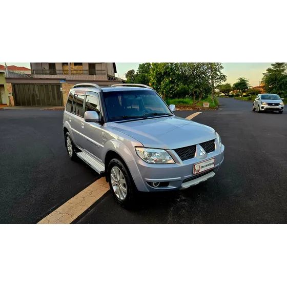 Mitsubishi Pajero Tr4 2.0 4x4 16v 140cv Flex 4p Automático