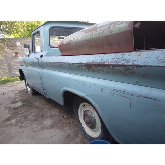 Chevrolet C10, Pick Up Fleetside Caja Ancha, 1965.