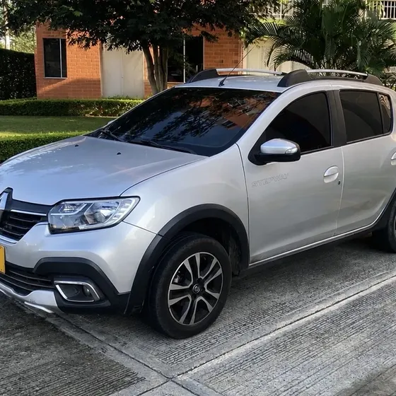 Renault Stepway 2023 1.6 Zen