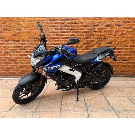 Bajaj Rouser Ns200