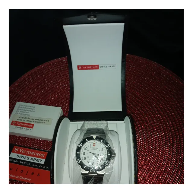 Reloj Victorinox Modelo 2400 Original. Nuevo