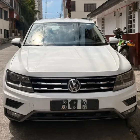 Volkswagen Tiguan Allspace 2018 2.0 Tsi Trendline 4motion