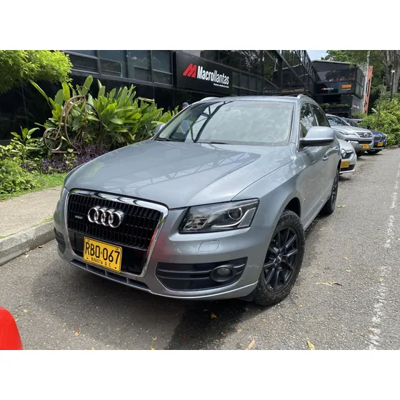 Audi Q5 3.0 Tdi S-tronic Luxury Diesel At 4x4 2011