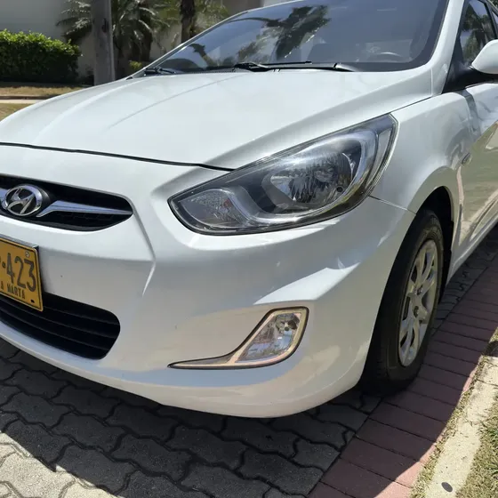 Hyundai Accent I25 2013 1.4 L