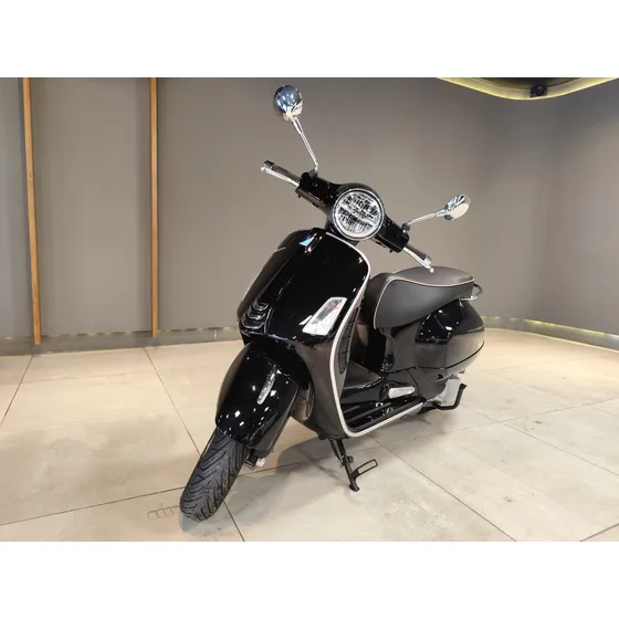 Vespa Gts Super 300
