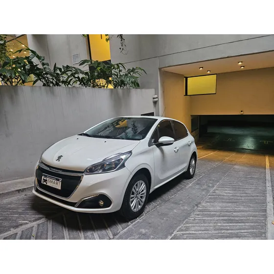 Peugeot 208 1.6 Allure Tiptronic