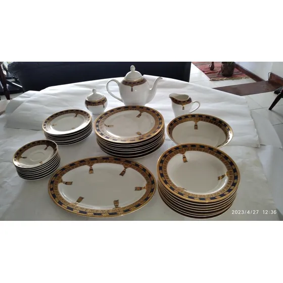 Juego De Vajilla De Porcelana 37 Piezas Marca Casa Bella. 