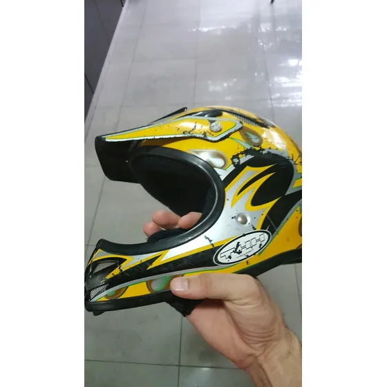 Casco Niño Moto Cross/bmx En Muy Buen Estado Marca Thh