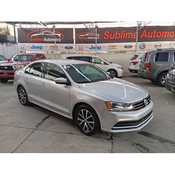 Volkswagen Jetta 2.0 Live At