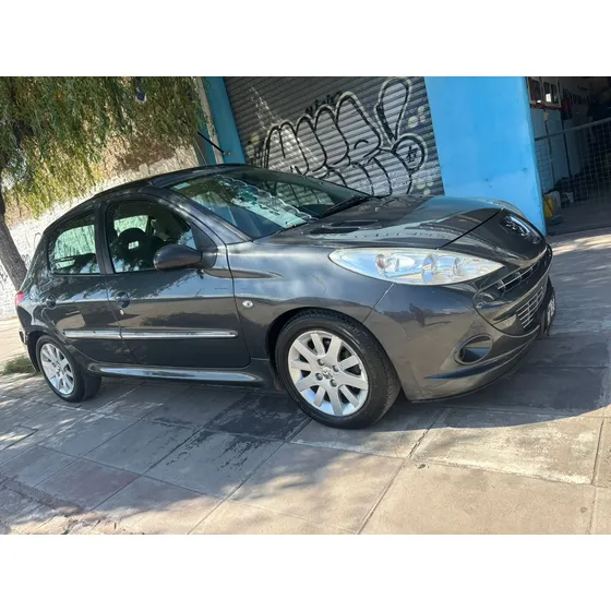 Peugeot 207 1.6 Xt