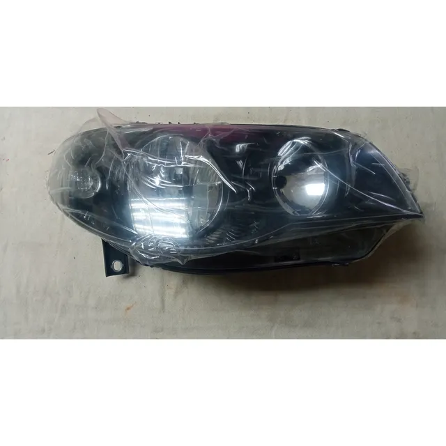 Faro Delantero Derecho Fiat Palio 1.8r/adventure Fondo Negro