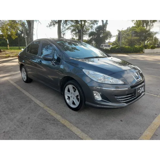 Peugeot 408 2.0 Feline 143cv