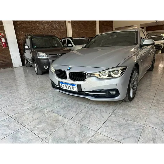 Bmw Serie 3 3.0 330i Sedan Sport Line 252cv