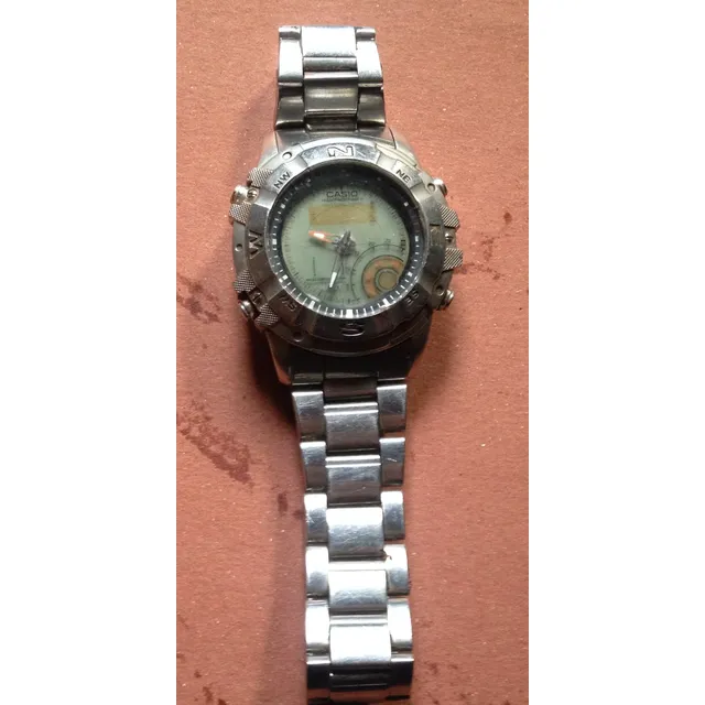 Casio Hunter Amw 704