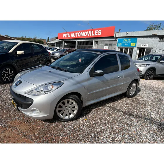 Peugeot 207 1.6 Xt