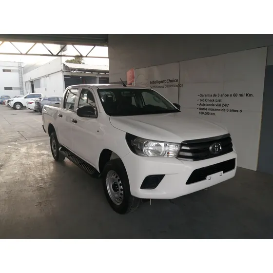 Toyota Hilux 2.8 Cabina Doble Base Mt