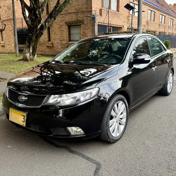 Kia Cerato Forte 2011 1.6