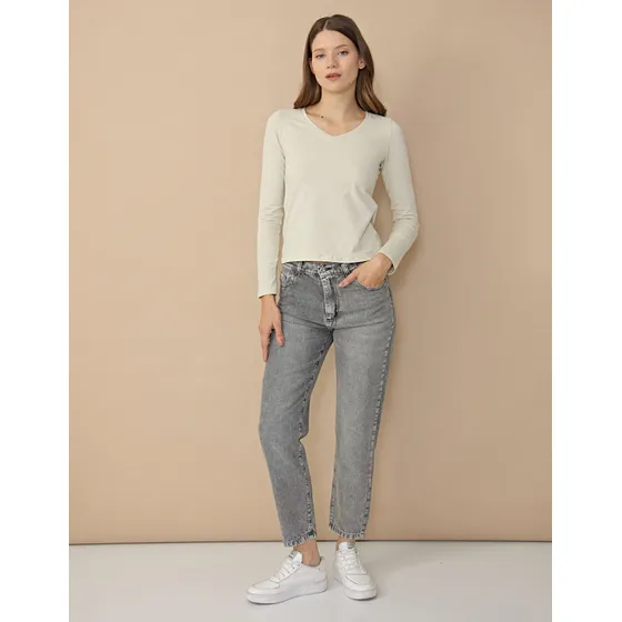 Pantalon Onyx Jean Momfit Ligth Grey Arenado Mujer