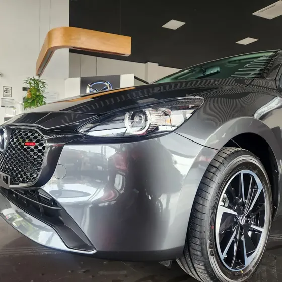 Mazda 2 2027 1.5 Sedán Grand Touring Lx