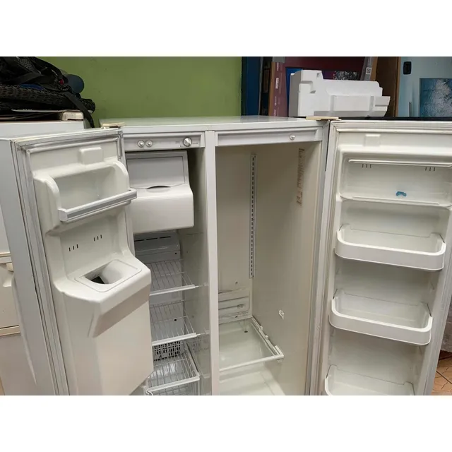 Refrigeradora Dos Puertas Verticales