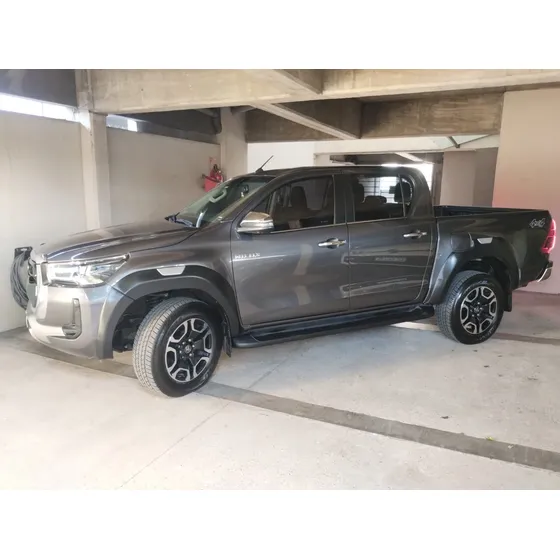 Toyota Hilux Pick-up 2.8 Cd Srx 204cv 4x4 At