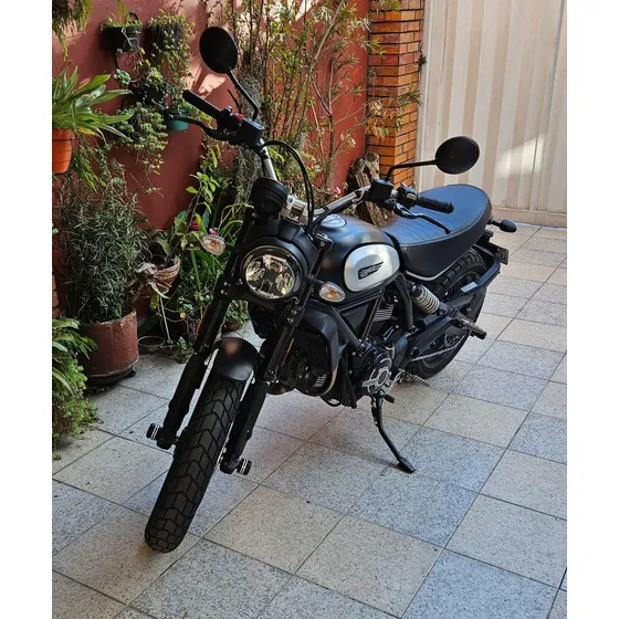 Ducati Scrambler Icon Dark