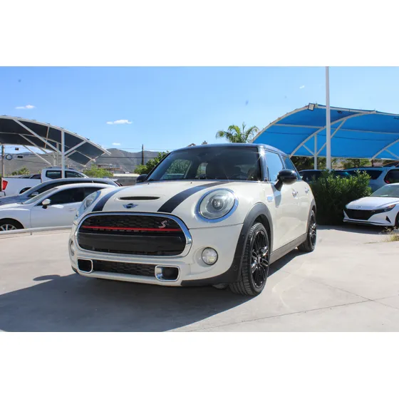 Mini Cooper 3 Pts. S Hot Chili, L4, 2.0t, 192 Hp, Tm6, Piel, Qc, Ra-17