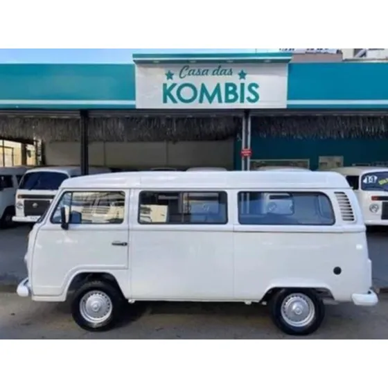 Volkswagen Kombi 1.4 Standard Total Flex 3p