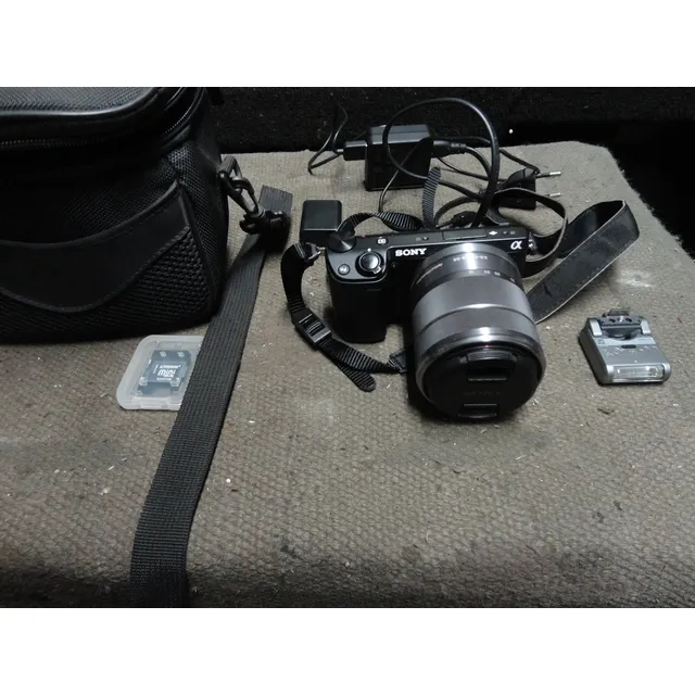 Sony Alpha Nex-5t. Impecable, Completa, Llevar Y Usar.
