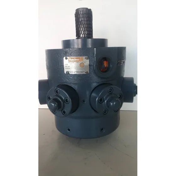 Bomba H. De Pistones Eje Liso Con Cuña C4 01 Marca Racine