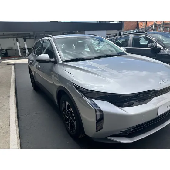 Kia K3 Cross 1.6 Zenith