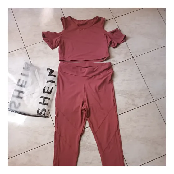 Conjunto Shein Gym Talla L Tela Gruesa