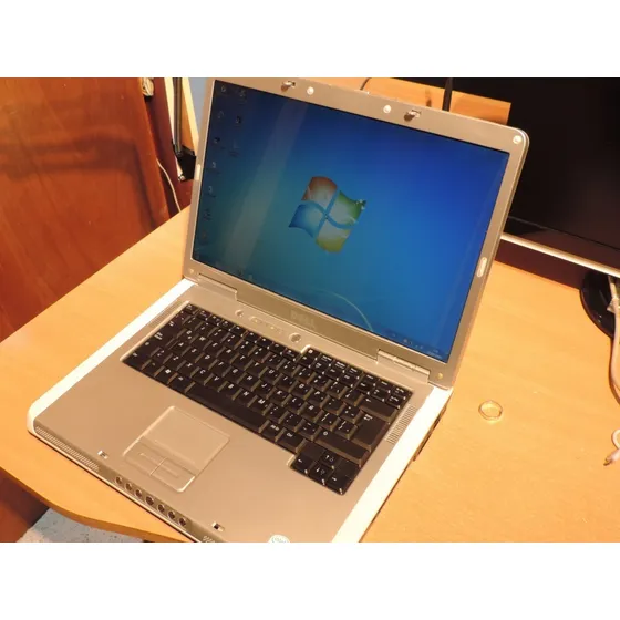 Lapto Dell - Inspiron 6400 - Centrino Duo - Usada - 100% Ope