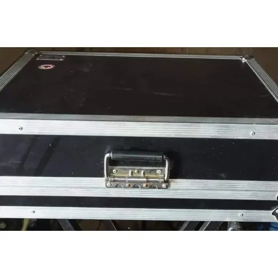 Controlador Denom Dj Mc 6000