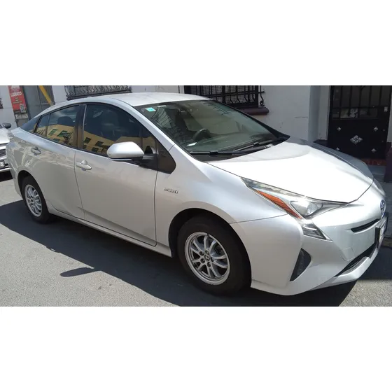 Toyota Prius 1.8 Base Cvt